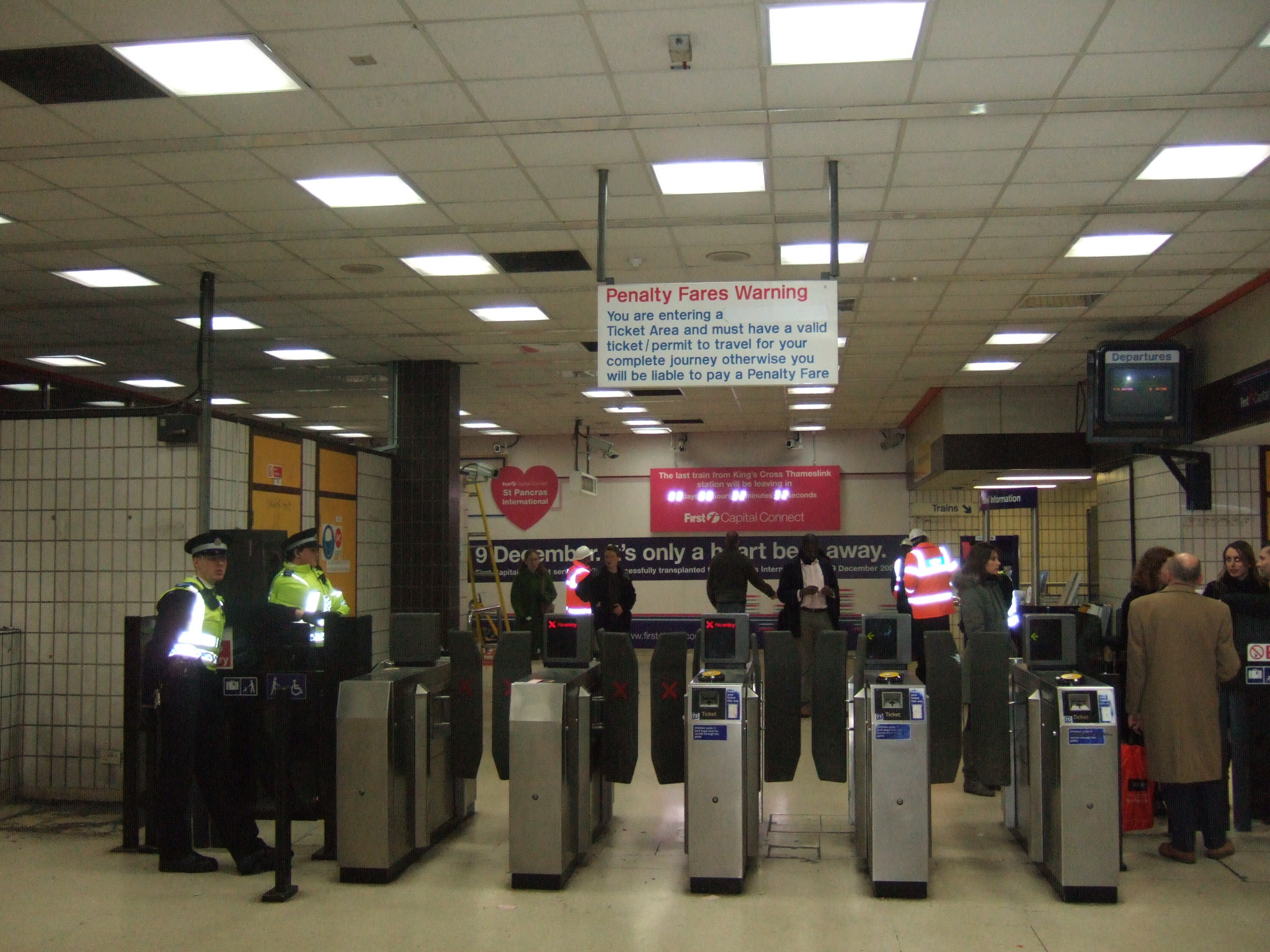 ticket barriers penalty fare warning