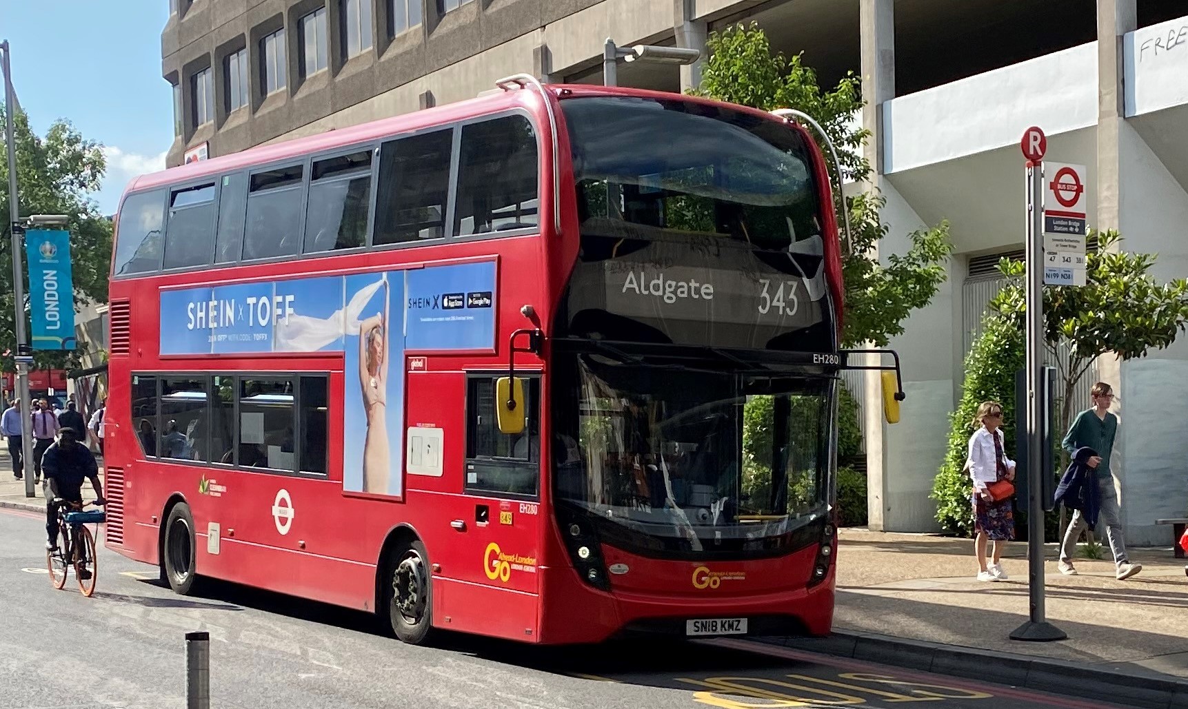 34 bus on Tooley Street
