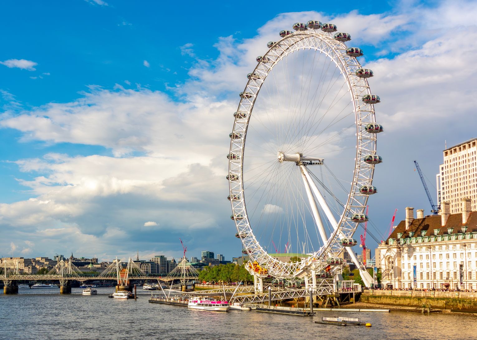London eye on a sunny day