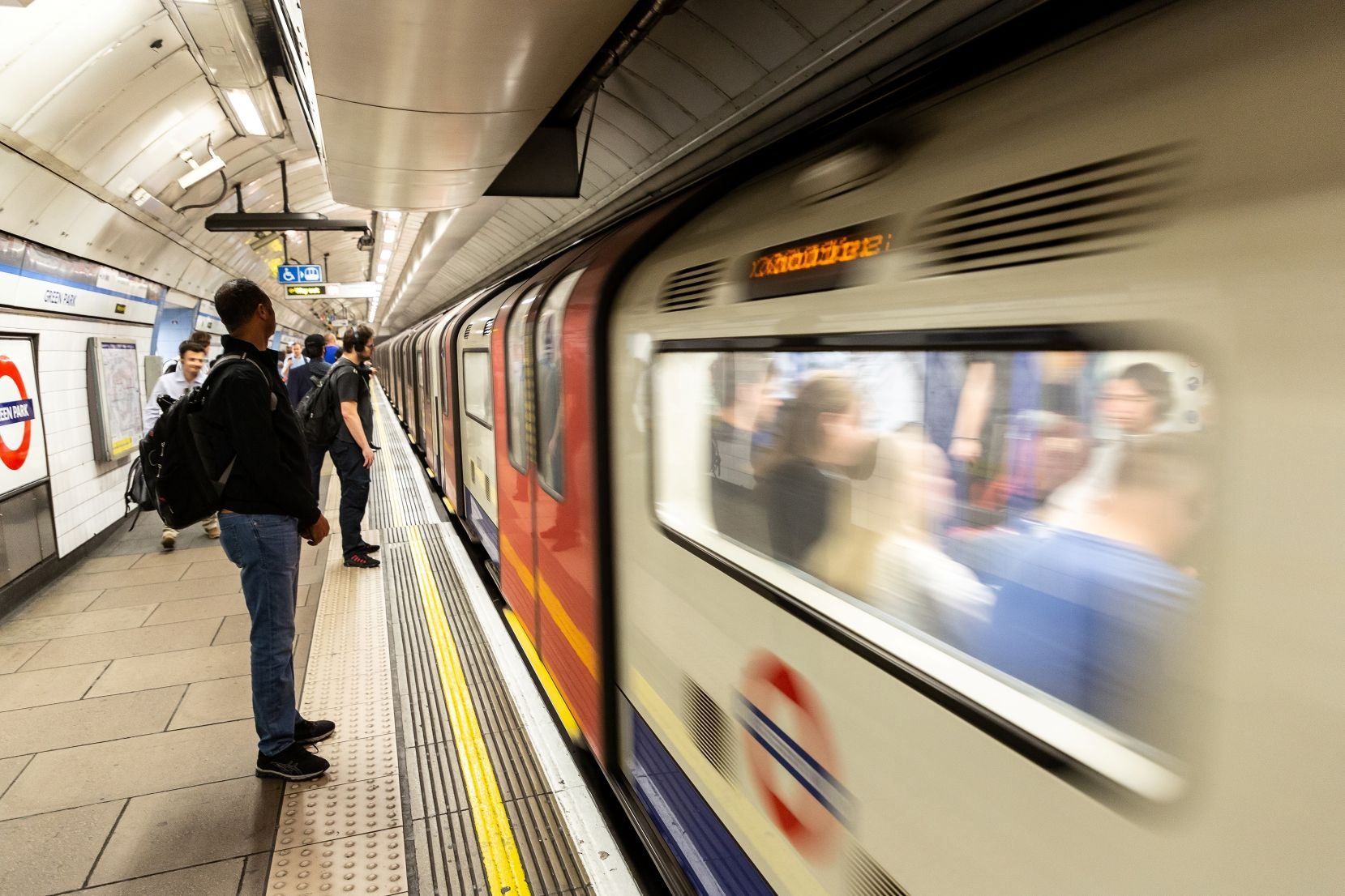 Tube on the platform at Baker Street