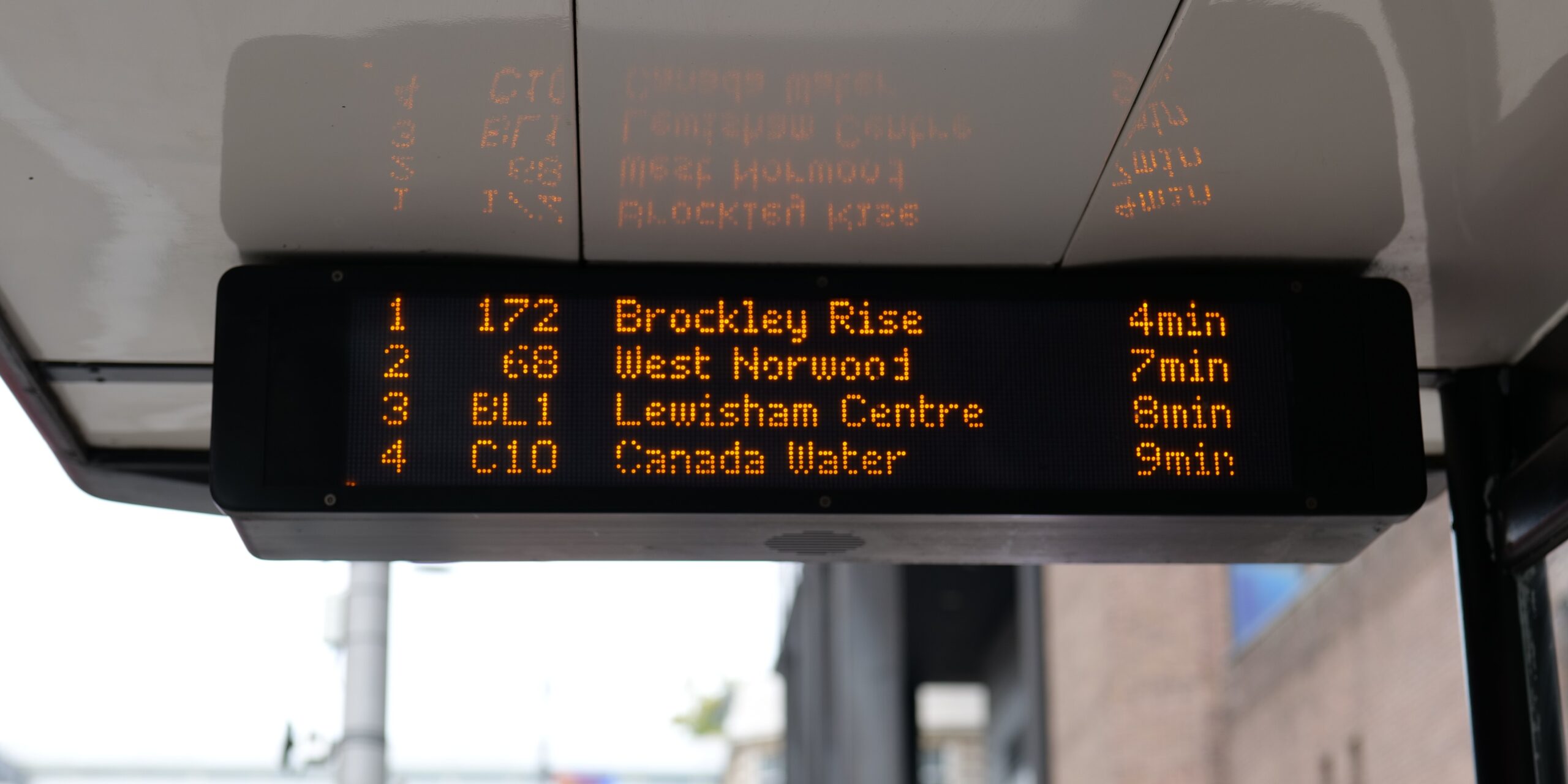 Countdown screen at bus stop