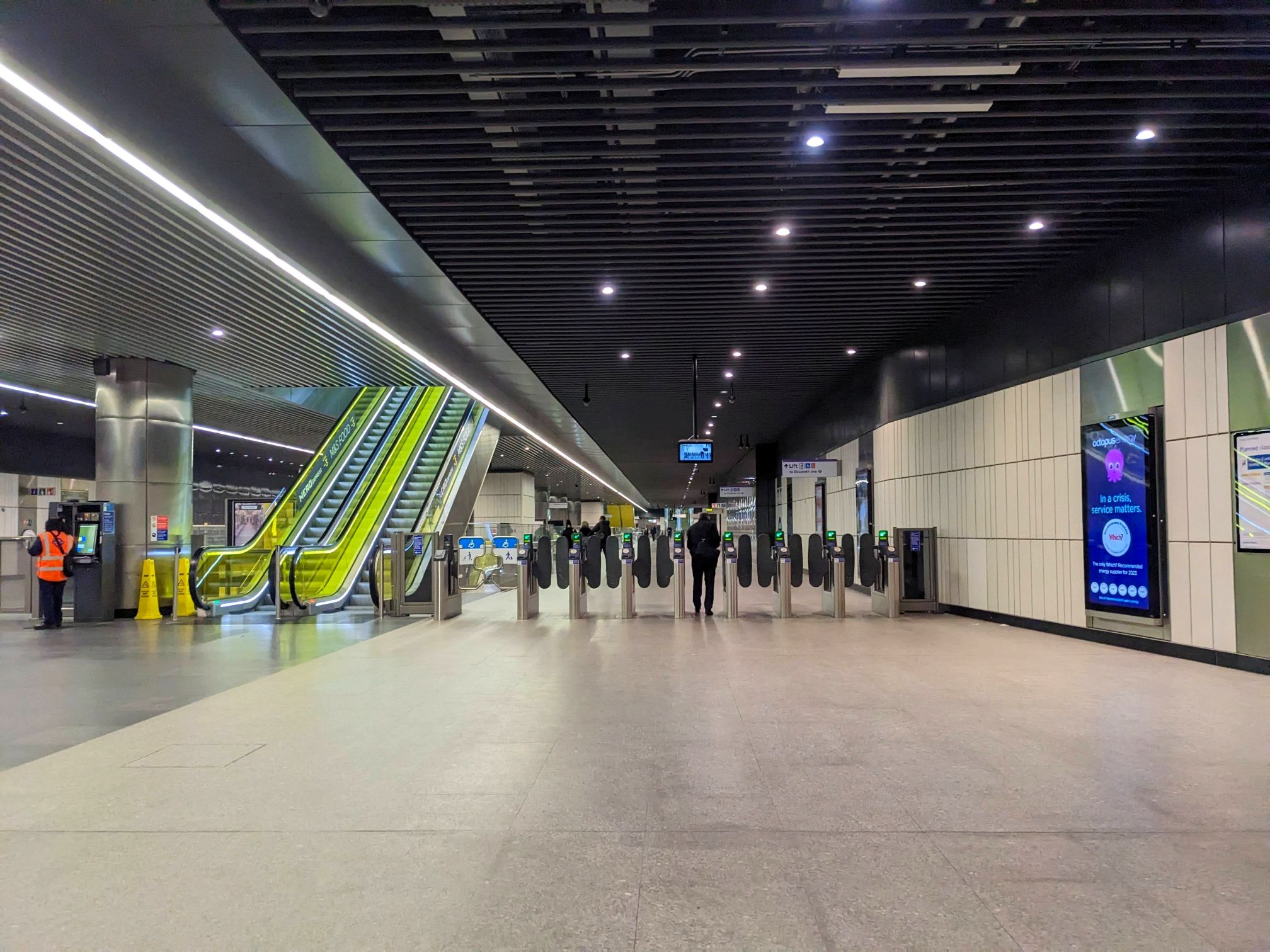 Ticket barriers at Canary Wharf station